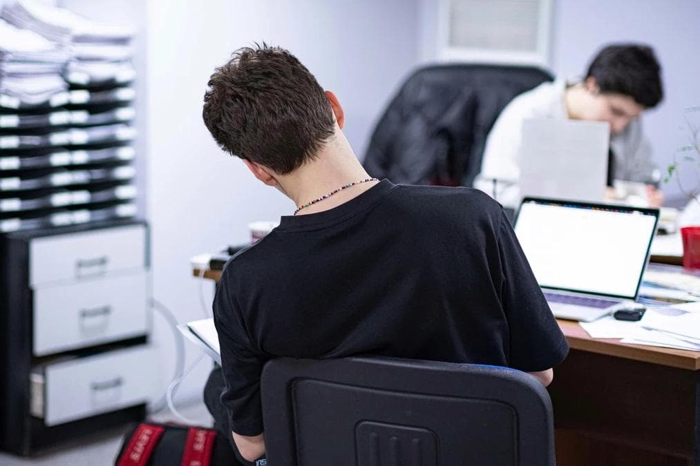 10 Desk Exercises You Can Do at Work to Stay Active